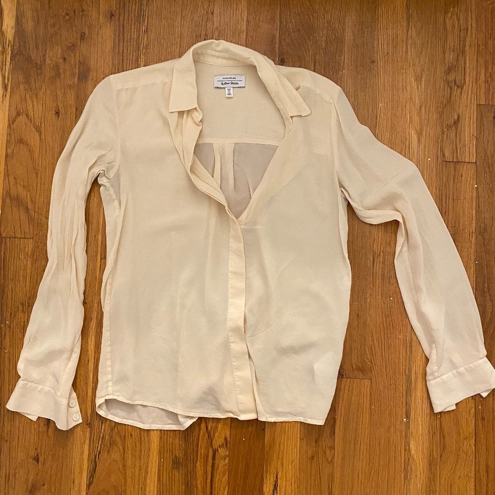 & Other Stories Cream Silk Button Down Size 0